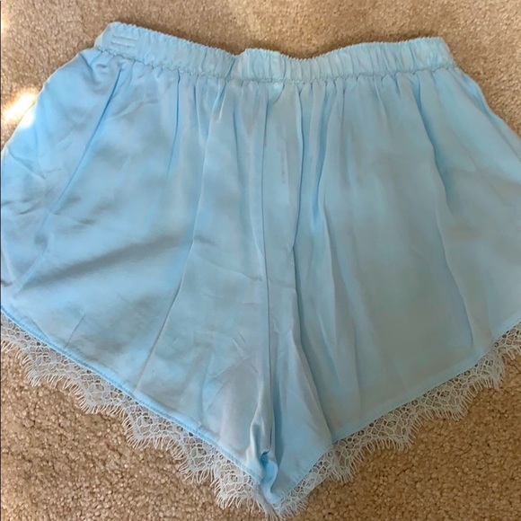 Forever 21 NWOT tulip hem shorts - Picture 6 of 6